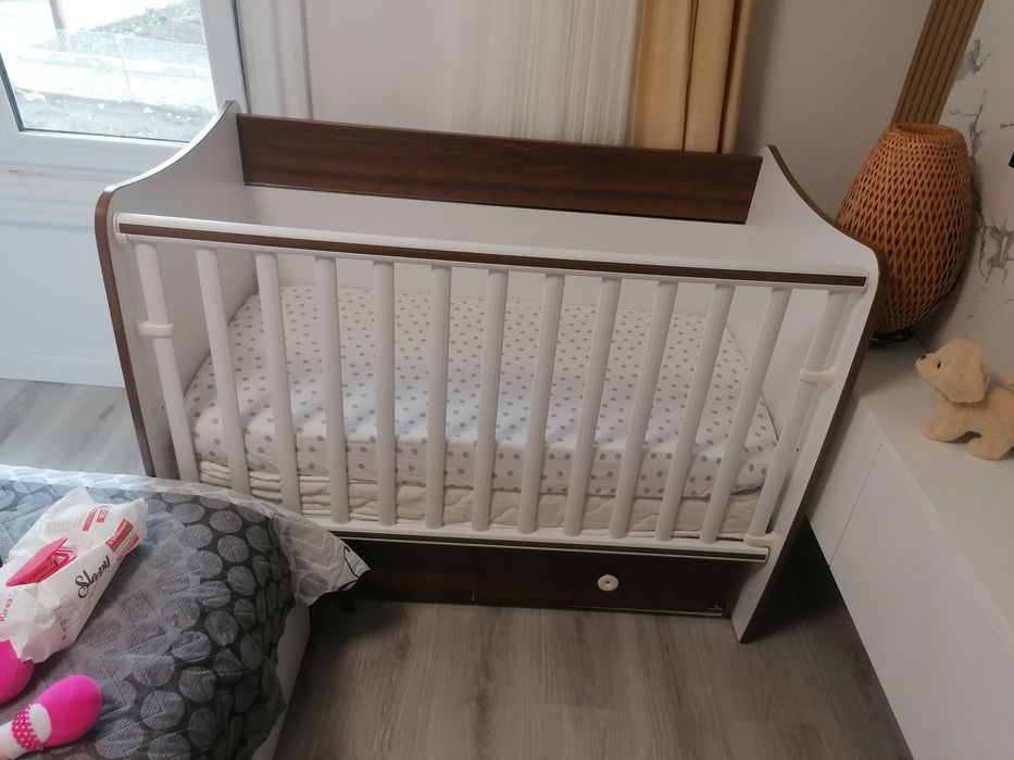 Люлееща се кошара