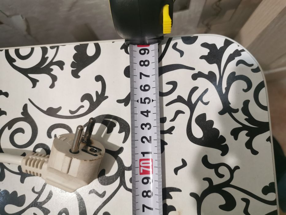 Стол компьютерный, компактный, удобный