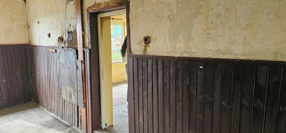 Продава се Къща в с. Кладница, Област Перник - 200 кв.м за 845 €/кв.м - Снимка #6