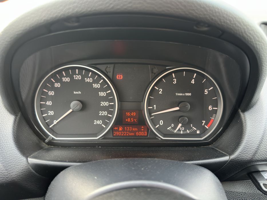 Vând bmw seria 1 e87