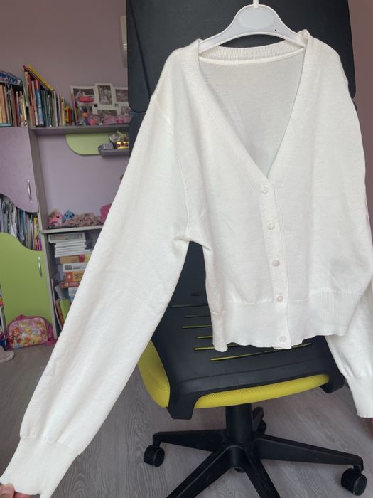 Нова Дамска жилетка от финно плетиво