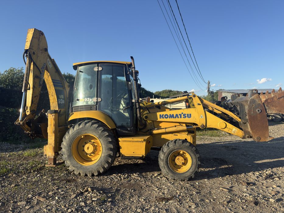 Buldoexcavator Komatsu 2007 wb93r-5