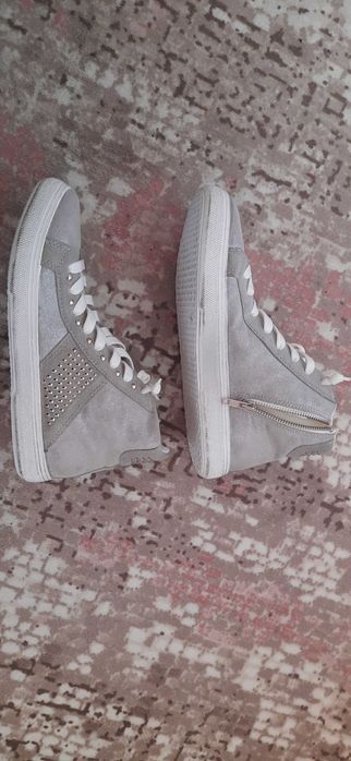 Модерни кецове с цип 40 номер