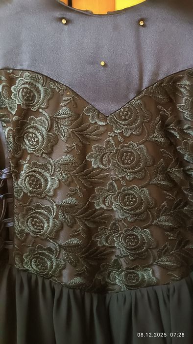 Продам нарядное платье