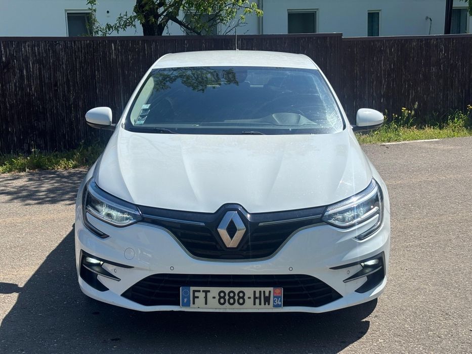 Vand Renault Megane IV facelift 1.333 benzina model 2021