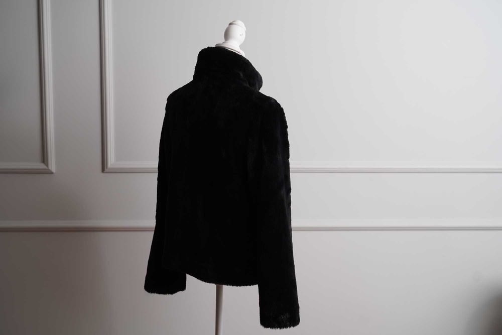 Blanita Hugo Boss, noua, Originala, S-M