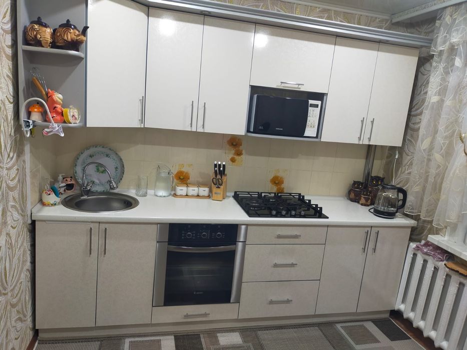 Продам кухонный гарнитур