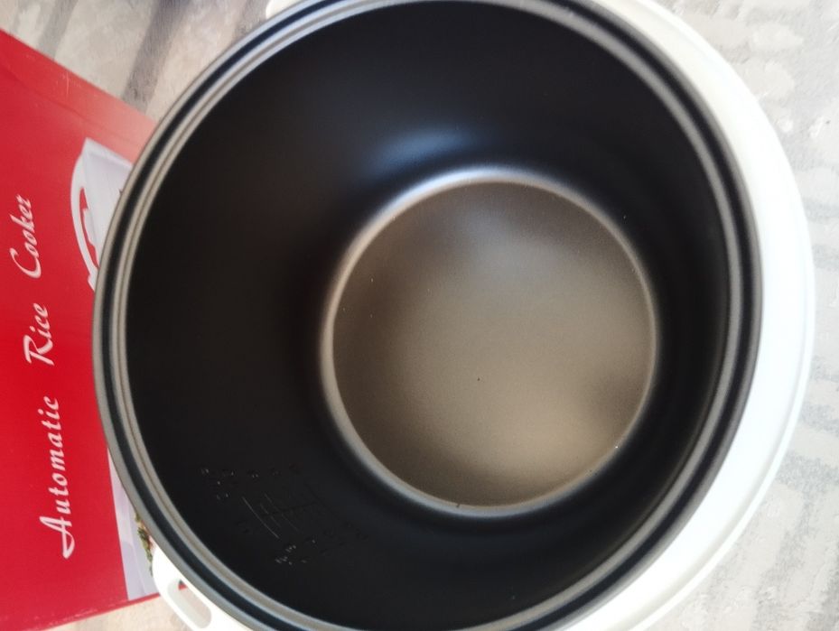 Moulinex 900w Automatic rice cooker