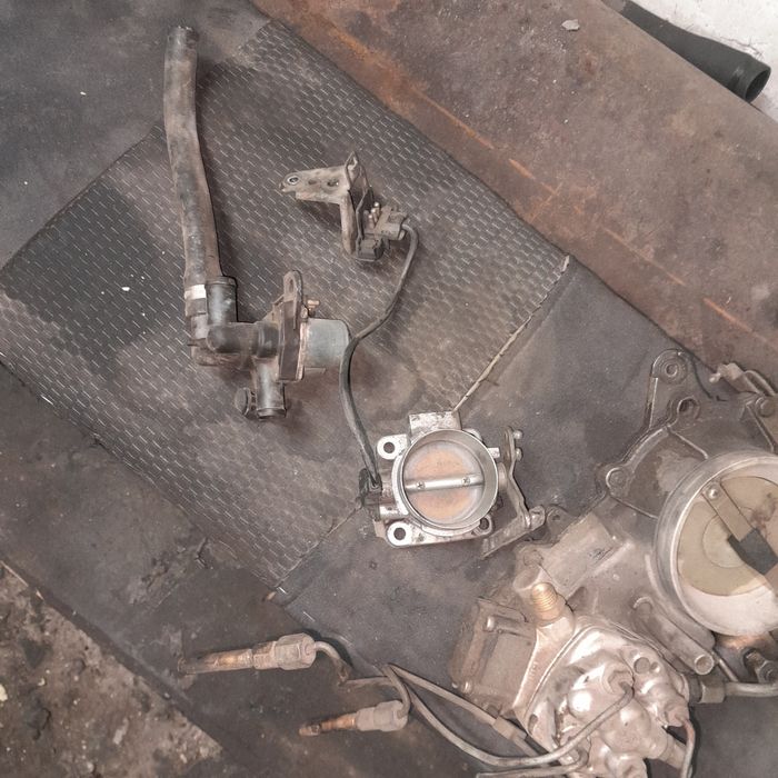 Продам запчасти на мерс