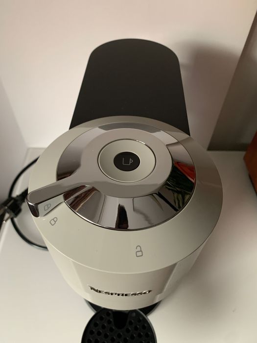 Nespresso Vertuo Next cafea in stare buna