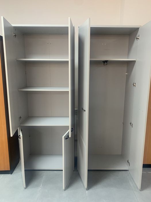 Шкаф для офиса или для дома