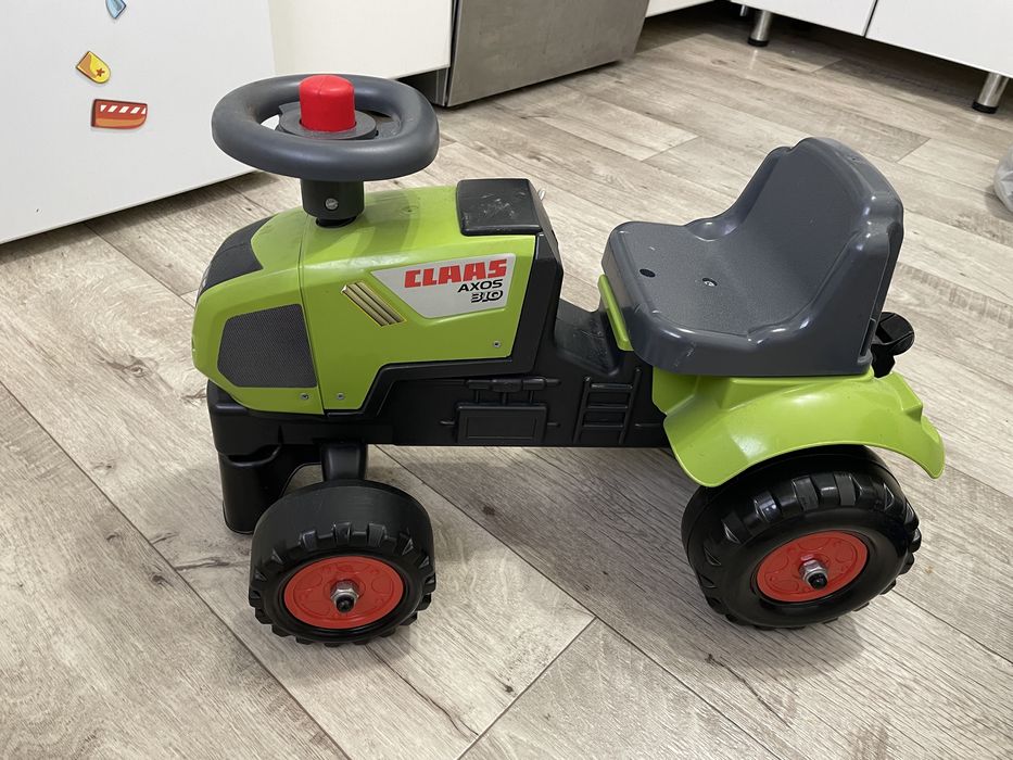 Трактор большой и маленький