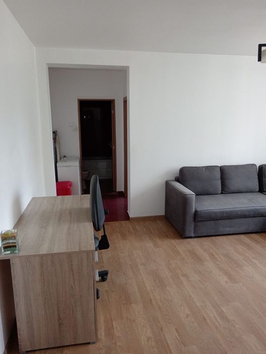Apartament de închiriat