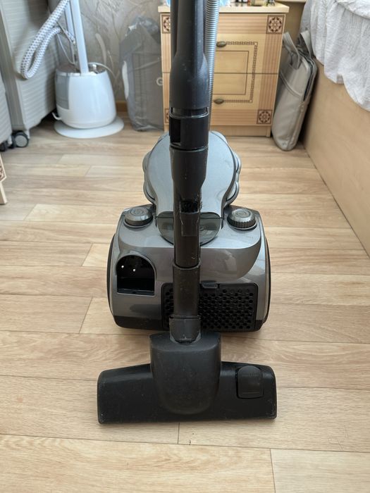 Пылесос Artel cyclone 2000W