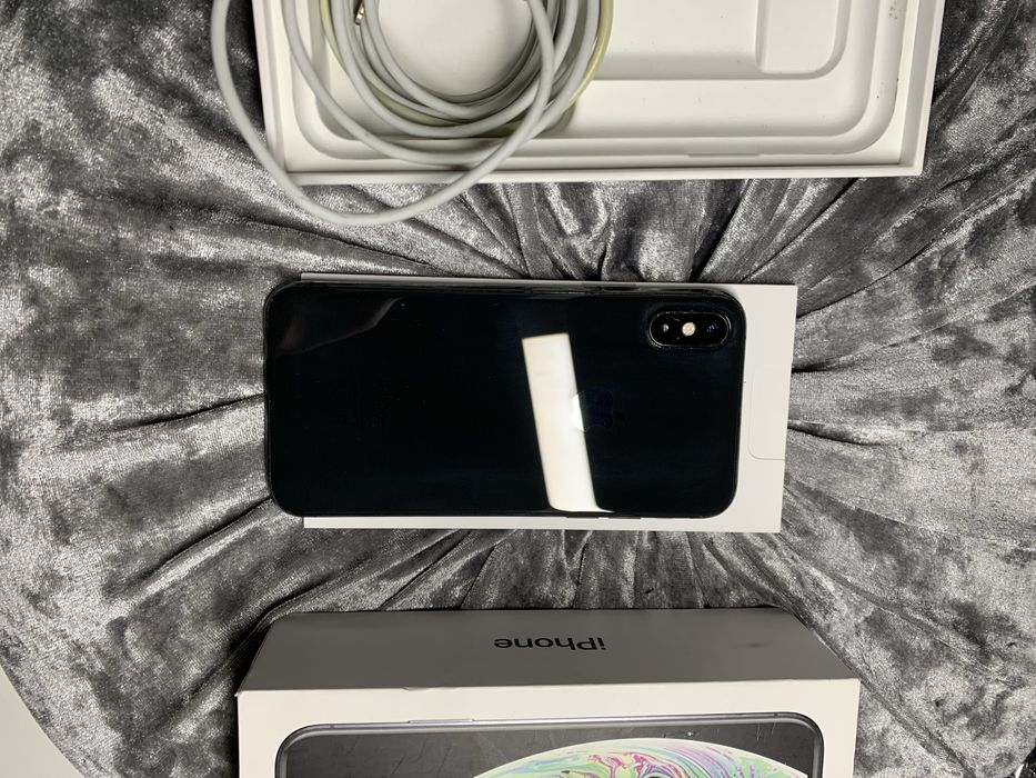 Iphone xs 256gb.