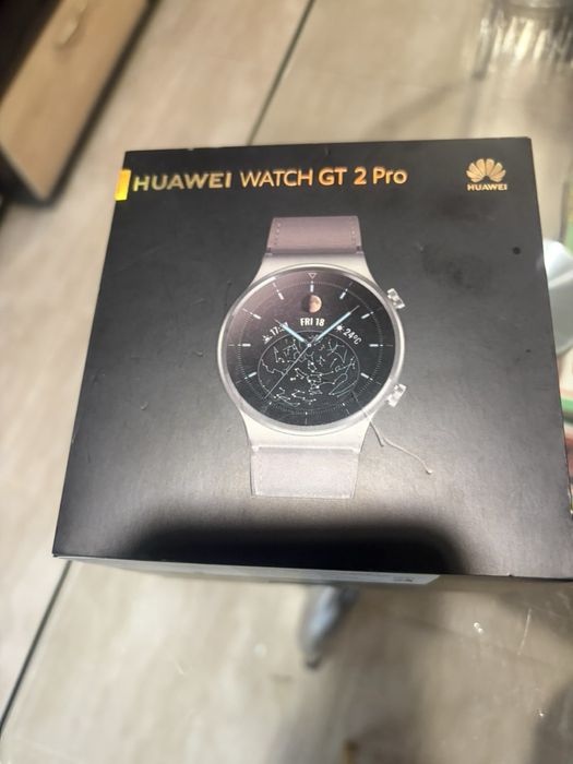 Смарт часовник Huawei