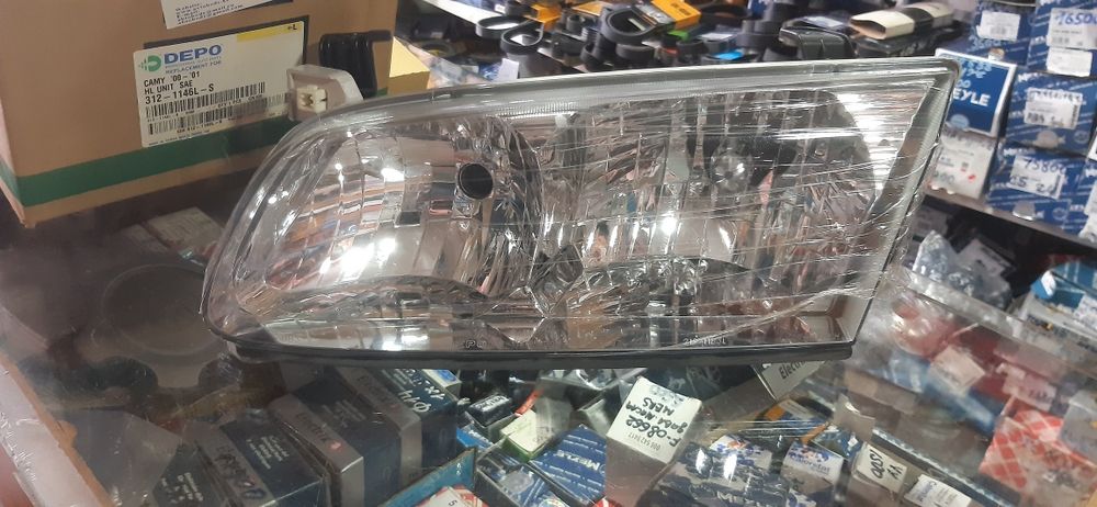 Фары Toyota Camry 25(00-01)