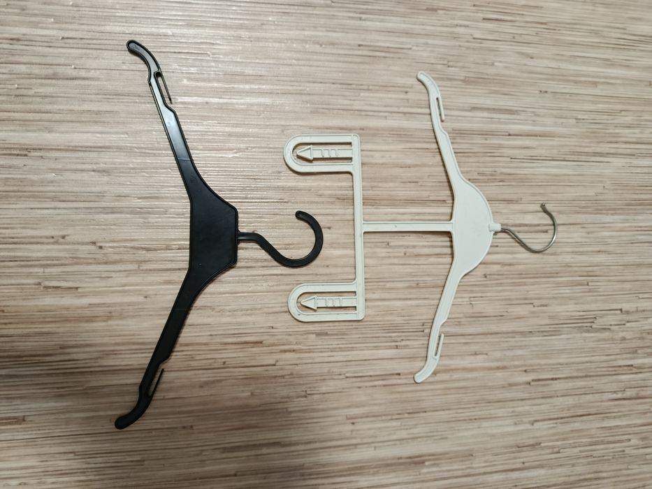 Продам вешалки недорого!!!