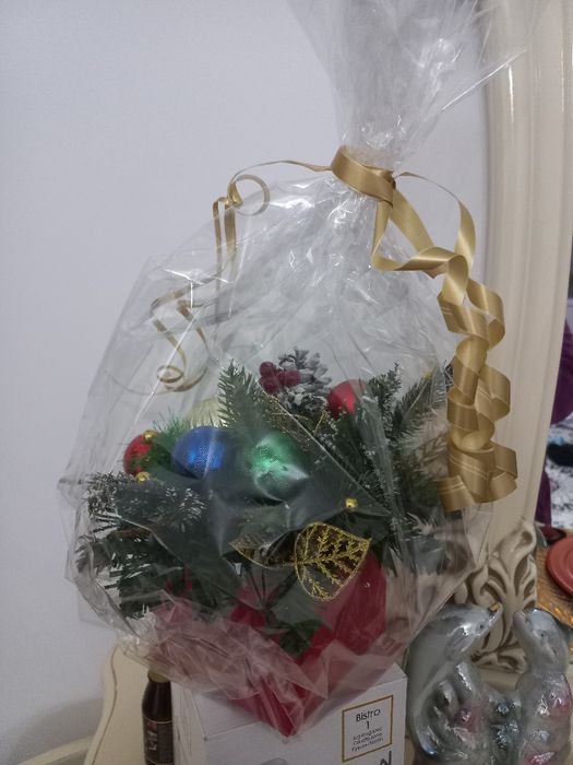 Жаңа жылдық сыйлыққа әдемі қорапша