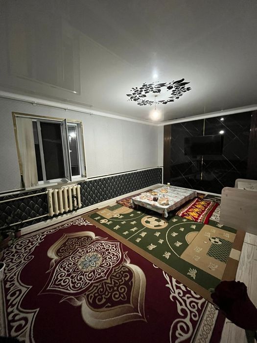 Үй сатылады орталықта