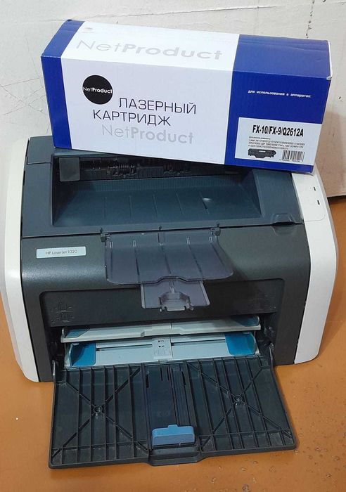 принтер HP LaserJet 1020 + новый картридж
