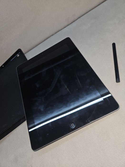 Таблет Apple Ipad 2 16gb