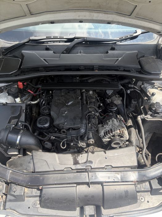 Dezmembrez bmw e90 330D N57