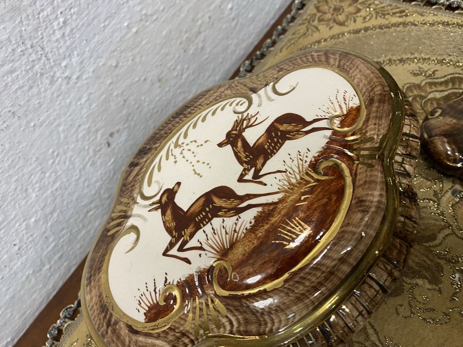 Белгийски порцеланов сет два свещника и кутия