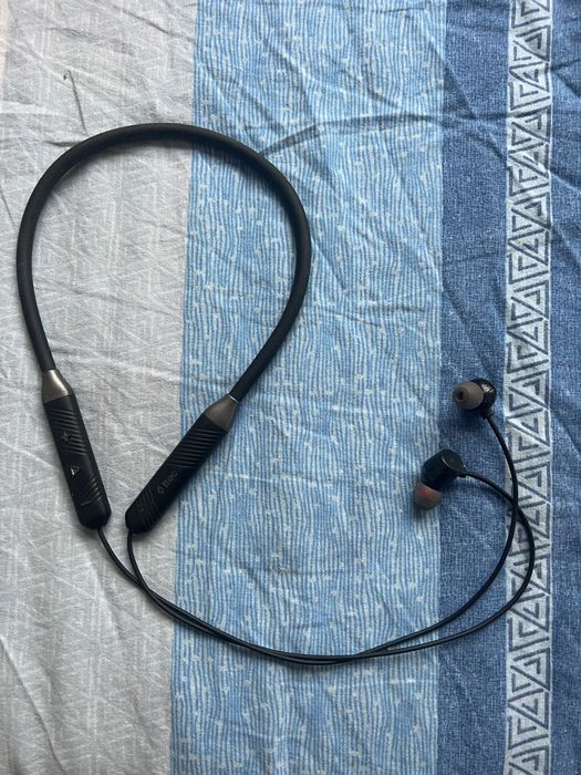 Кейс за Iphone 13,14 и 15 про макс модели и други неща