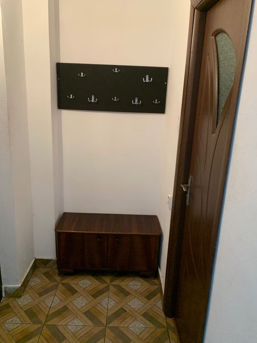 Vând garsonieră complet mobilată