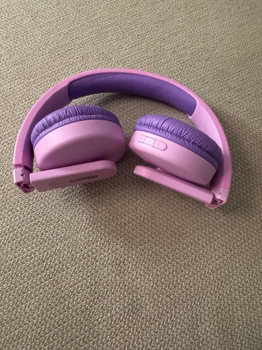 Продавам детски слушалки PHILIPS
