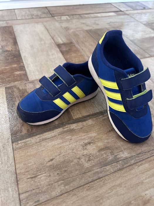 Детски маратонки адидас