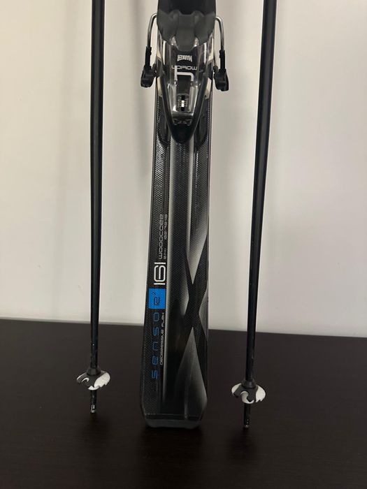 Ski Volkl Senzor R2 de 161 cm cu bete Leki