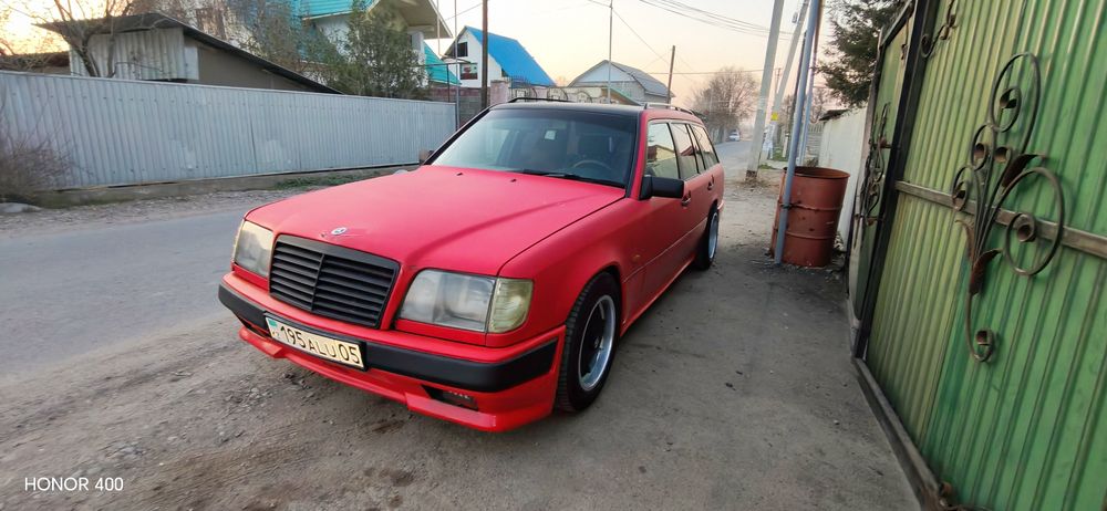 Продам Мерседес Е300
