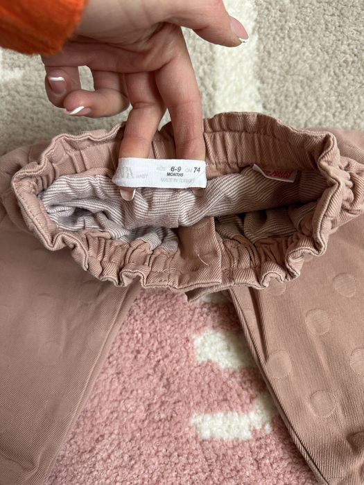 Pantaloni fetite marimea 74 Zara (6-9 luni)