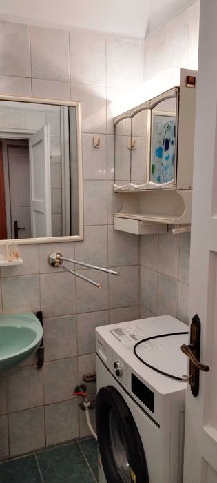 Inchiriere 3 camere decomandat