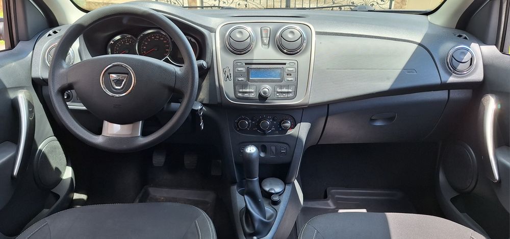 Dacia Sandero / 1.2 Benzină