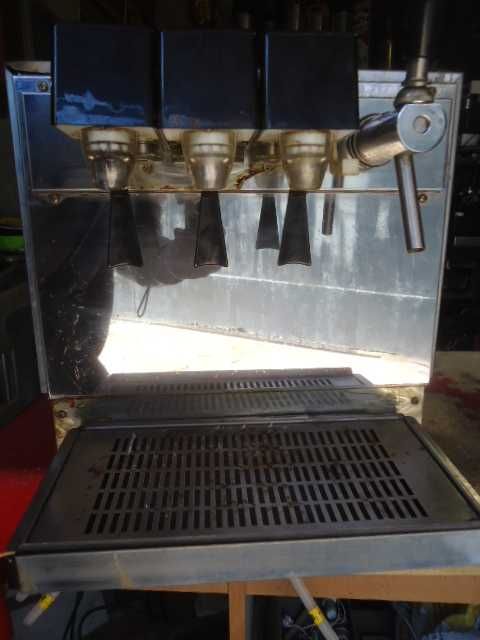 пост микс апарат, италия.