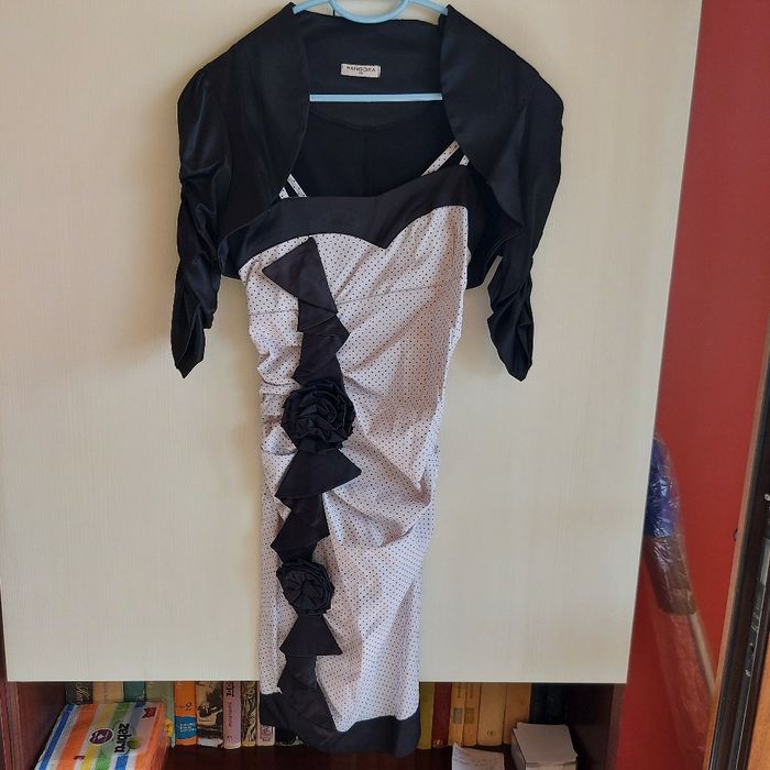 Уникални елегантни рокли