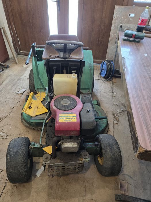 Tractor tuns iarba defect de piese