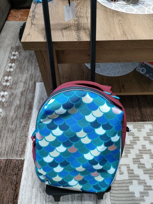Rucsac cu sistem de troler