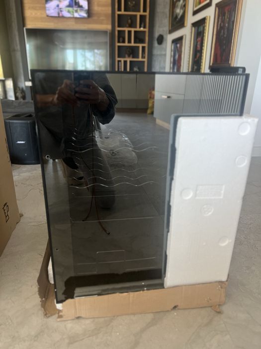 Охладител -хладилникза вино