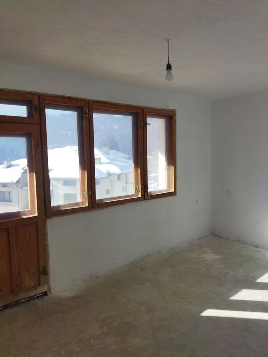 Продава се Четиристаен апартамент в Смолян, Горно Райково - 135 кв.м за 889 €/кв.м - Снимка #6