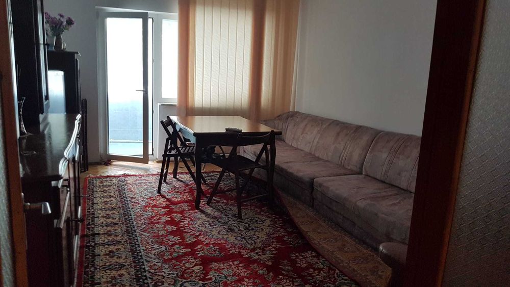Apartament 3 camere decomandat, 70 mp utili (78 mp construiți), ultracentral, 3 balcoane, centrală proprie, SLATINA, OLT - DIRECT PROPRIETAR