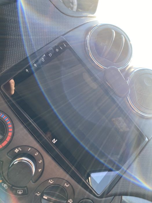 Manitor android tesla