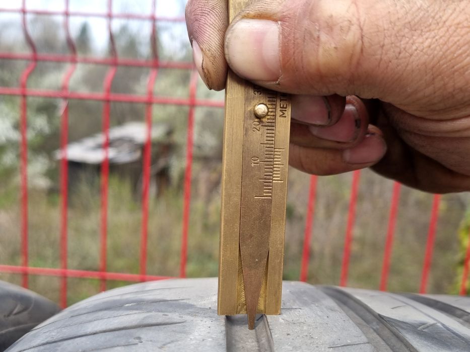 Летни 2 бр. 325/40/22 +2 бр. 285/45/22 Continental Premium Contact 6