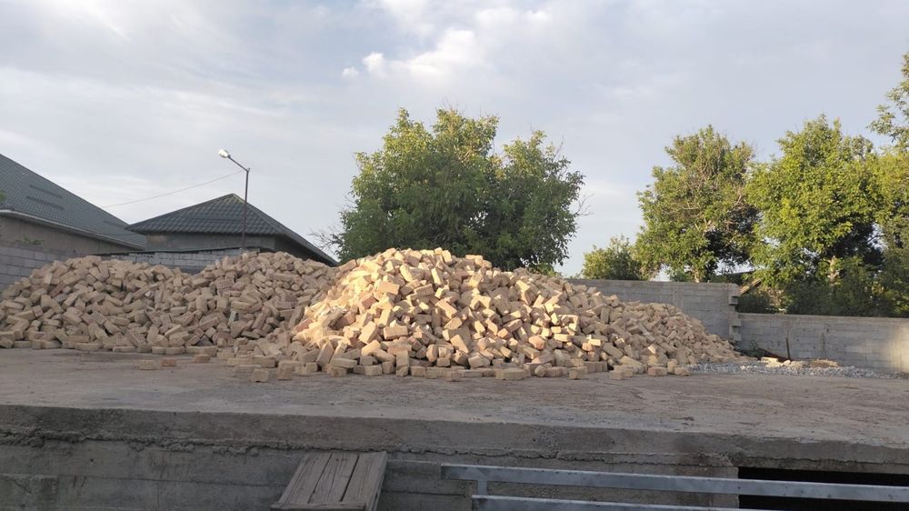 Жженый кирпич б/у полтарашка