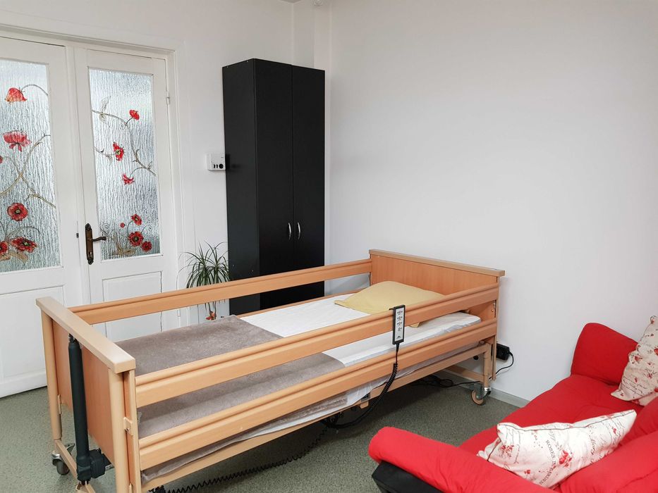 Inchiriere pat medical electric - totul inclus la 400 ron lunar