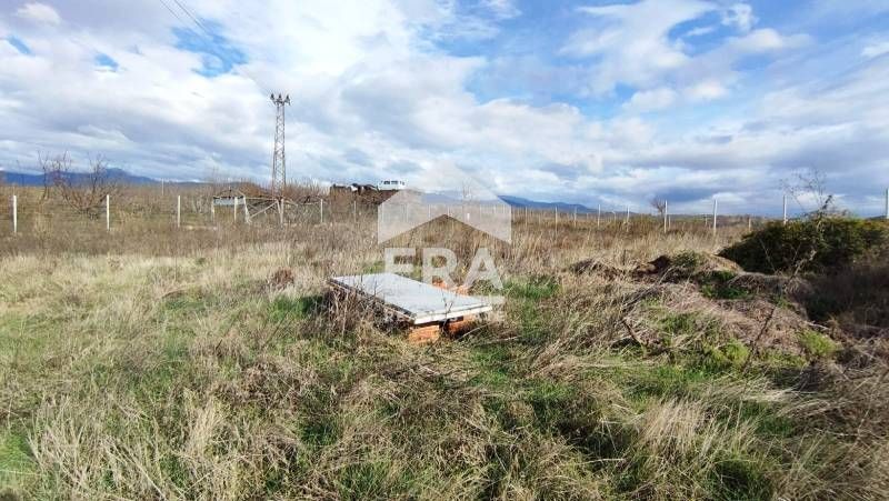 УПИ с ток и вода в гр. Сандански
