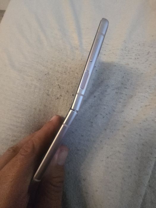 Z Flip 3 за части Samsung